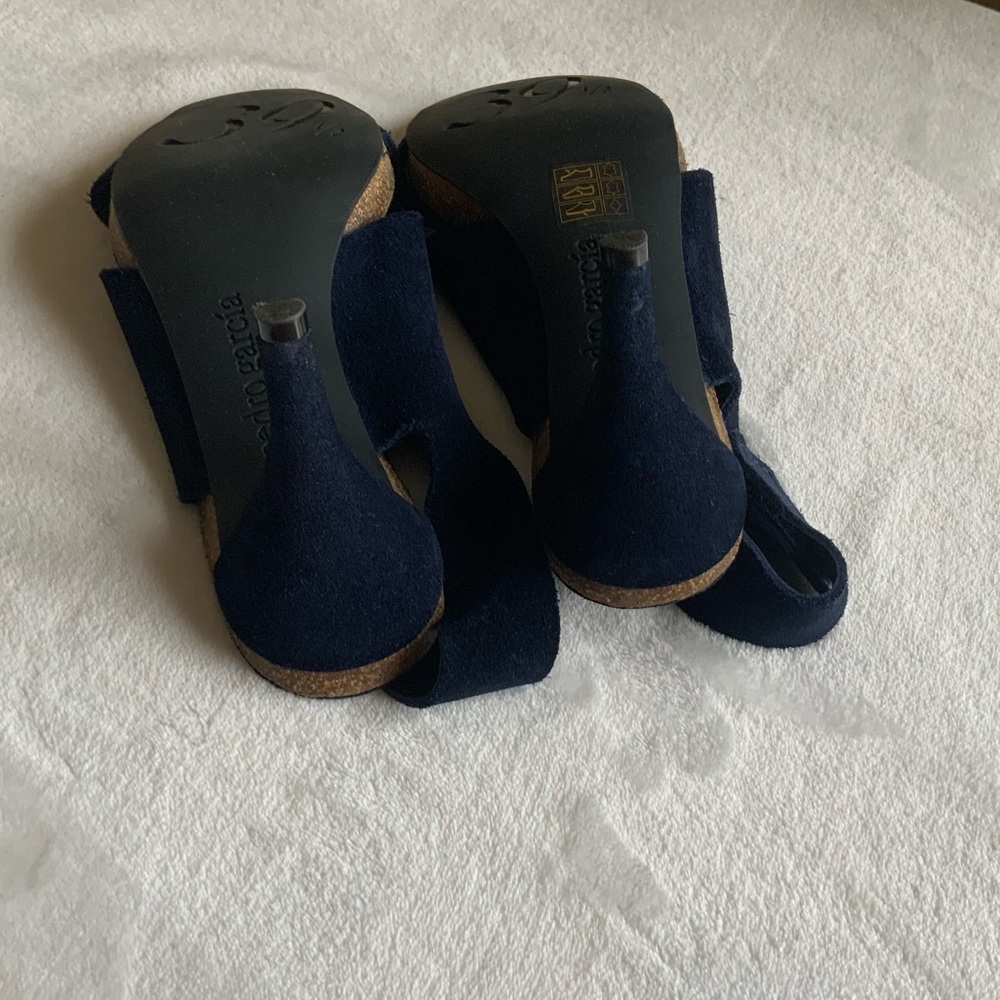 Pedro Garcia “ Maggie ‘’ suede sandal - Picture 13 of 16